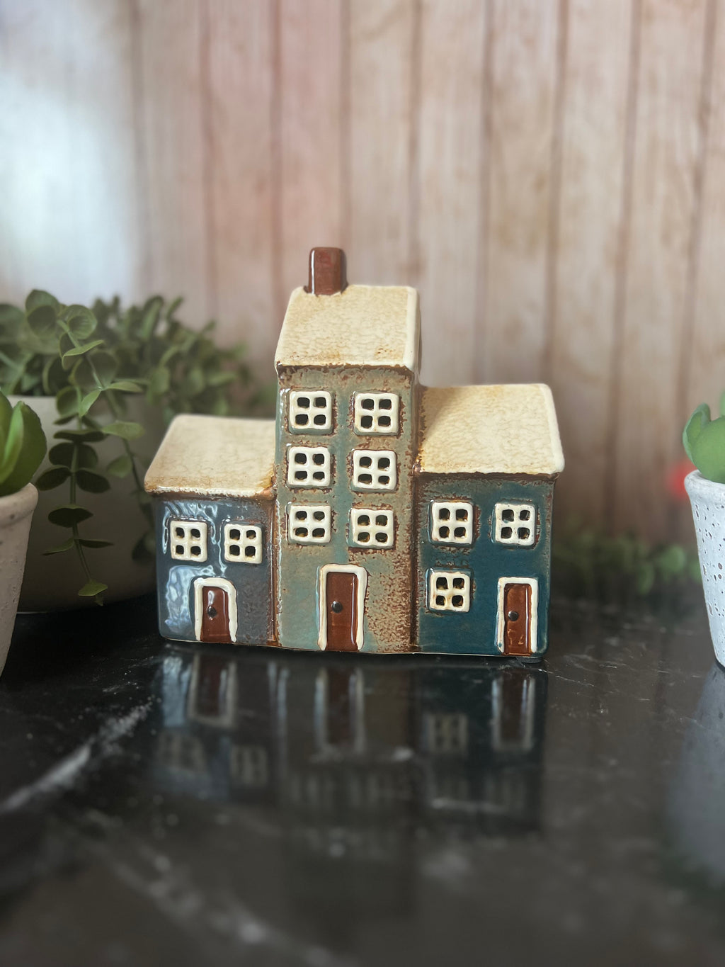 3 House Ceramic Glazed Tea Light Holder