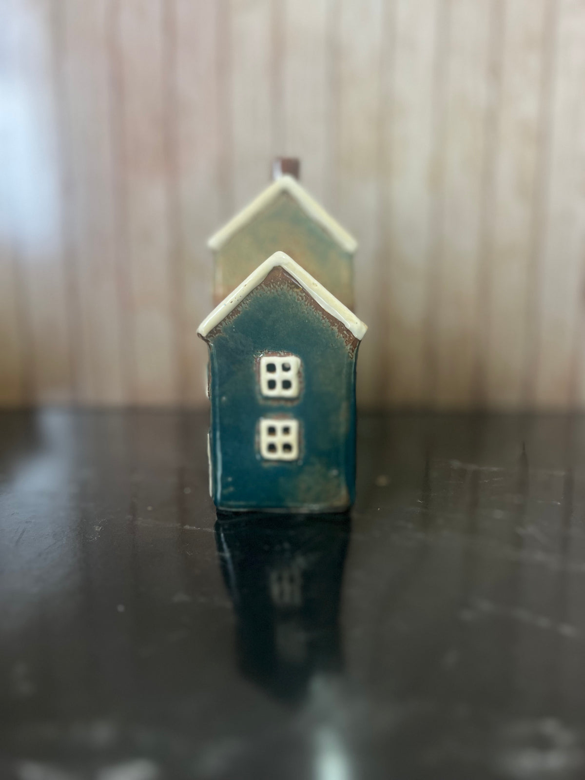 3 in Row of Houses Ceramic Tea Light Holder a Lovely Detailed Gift 16cm W x 7cm D x 15cm H