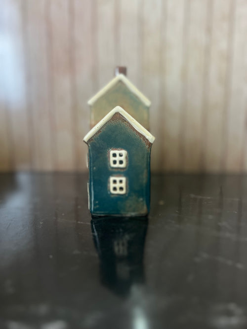 3 in Row of Houses Ceramic Tea Light Holder a Lovely Detailed Gift 16cm W x 7cm D x 15cm H