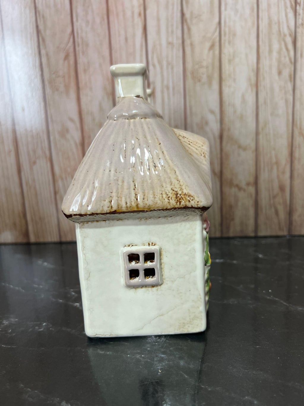 2 Door Thatched Garden House Tea Light Holderwith Cat Waiting at Door 18cm W x 9cm D x 16cm H