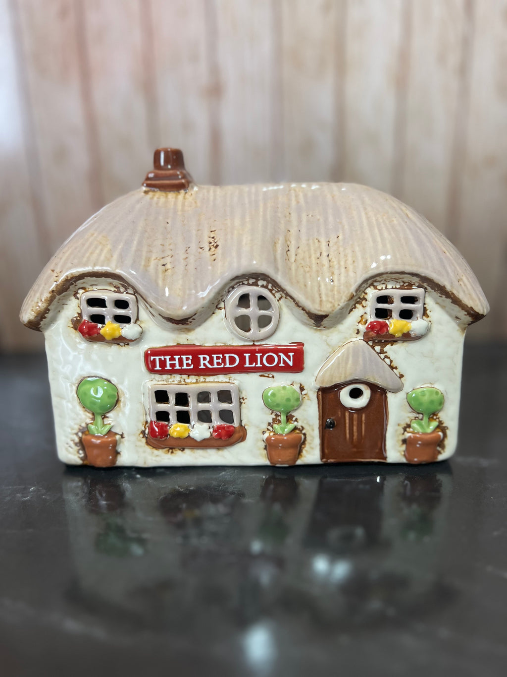 The Red Lion Pub Ceramic Tea Light Holder