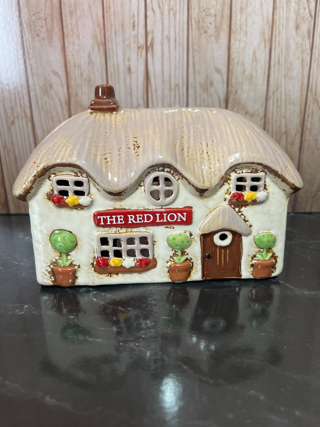 The Red Lion Pub Ceramic Tea Light Holder