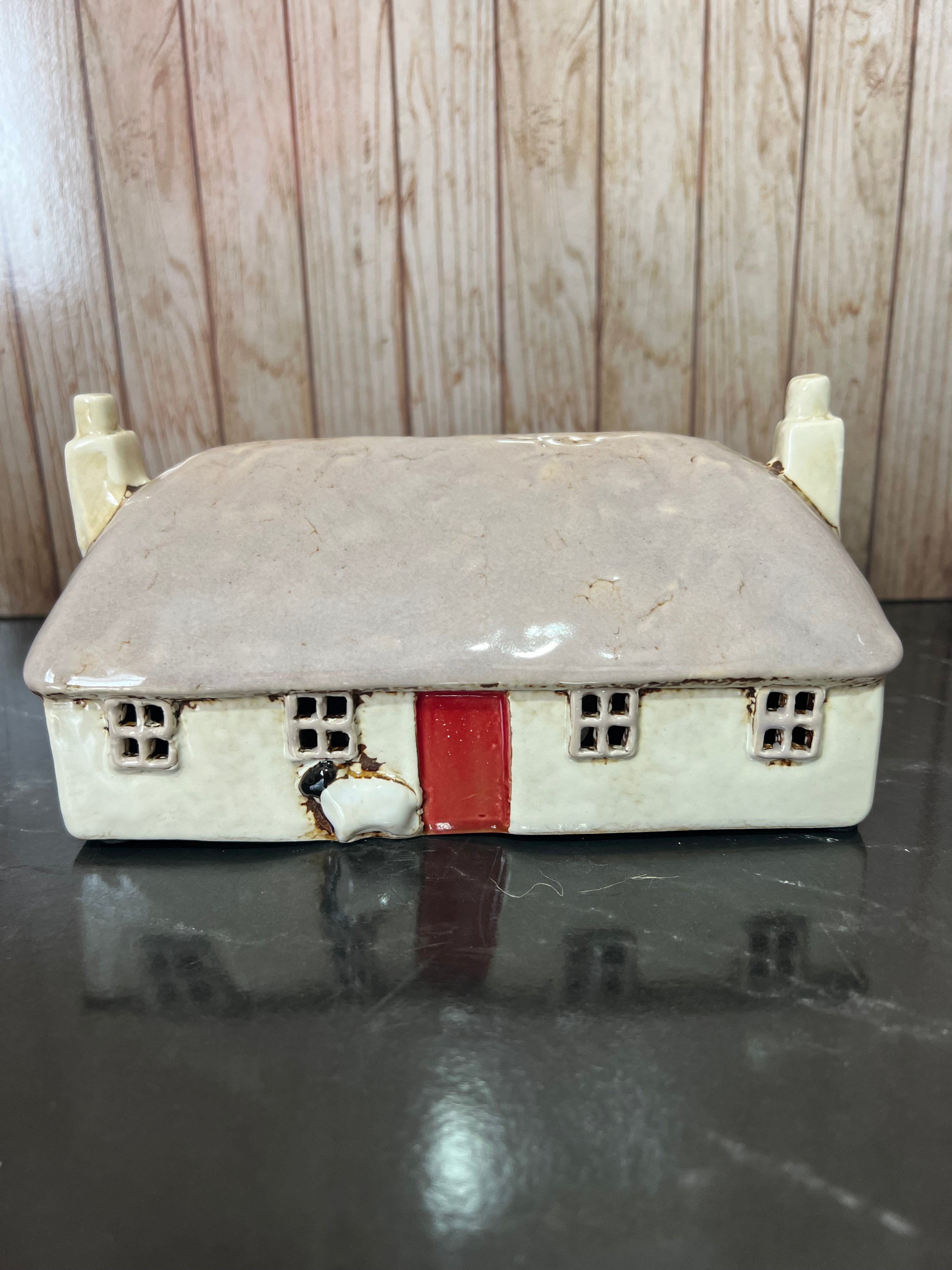 Croft House Thatched Roof Ceramic Tea Light Holder