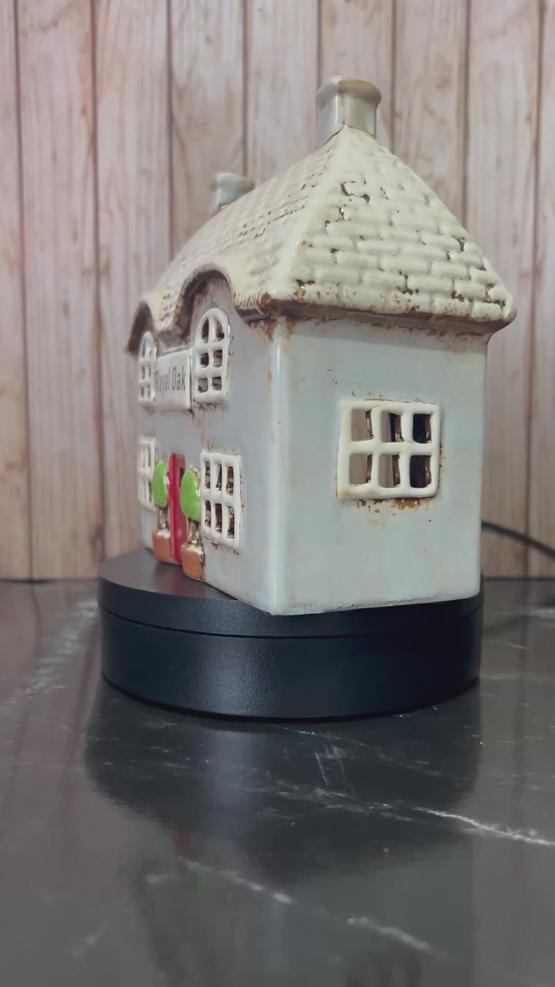 Royal Oak Pub Ceramic Tea Light Holder